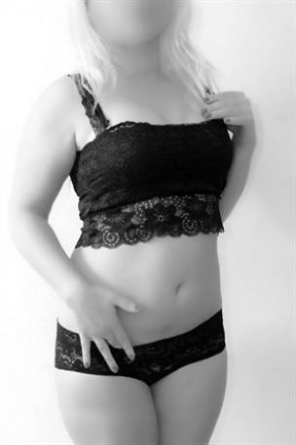 escorts Queensland: WOULD YOU LIKE IT? I AM YOUR LOVE SLIM TIGHT ASS FOR THE WHOLE DAY